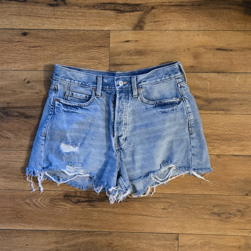 Old Navy Light Wash Distressed Shorts